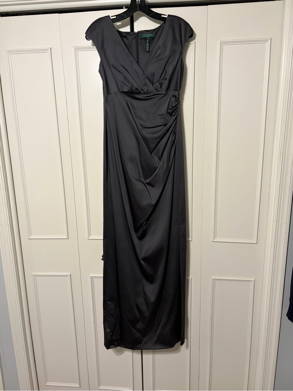 Lauren Ralph Lauren Gray V-Neck Ruched Evening Gown